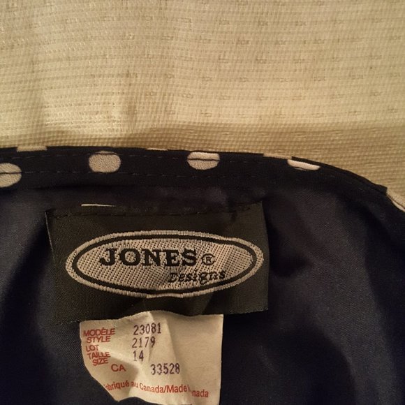 Gorgeous, ruffled bottom skirt size 14 - Picture 5 of 7